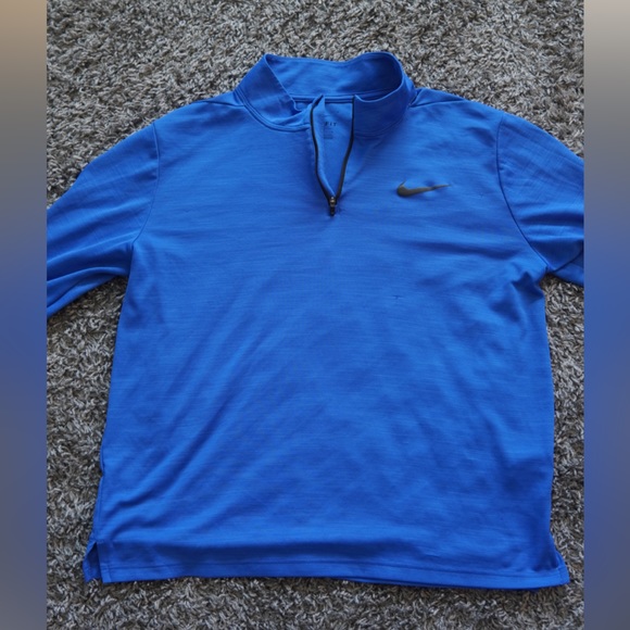 Nike Men’s Dri-FIT 1/4 Zip Top - Picture 2 of 3